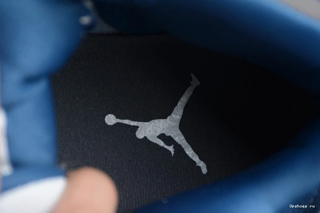 13 Air (2020) Retro Jordan 414571-404 Flint 0202